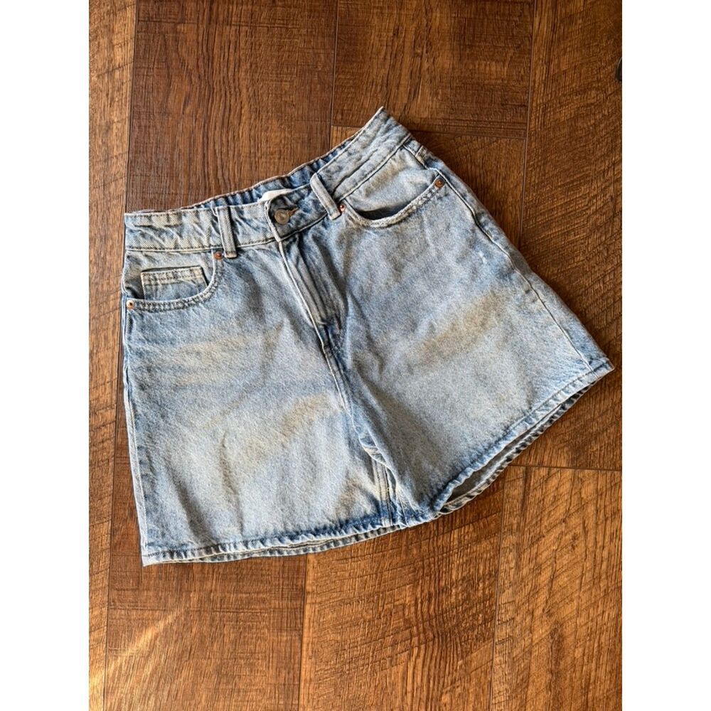 H&M Light Wash Denim Shorts
